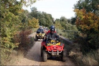  Universo mezclado con cuatrimoto 